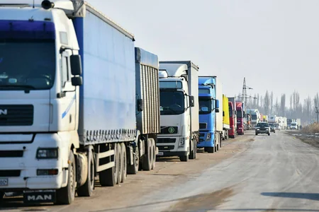 Azərbaycan yük avtomobillərinin idxalını 15%-ə yaxın azaldıb