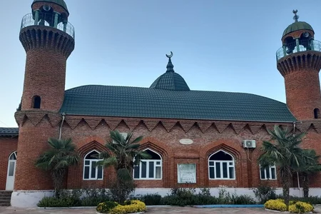 Məsciddə azyaşlılara dini dərnək təşkil edən CƏZALANDIRILDI