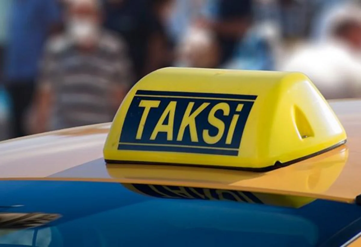 Sərxoş halda oturduqları taksini qaçırıb ağır qəza törətdilər - MƏHKƏMƏ