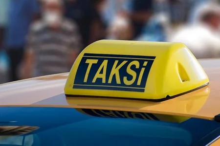 Sərxoş halda oturduqları taksini qaçırıb ağır qəza törətdilər - MƏHKƏMƏ