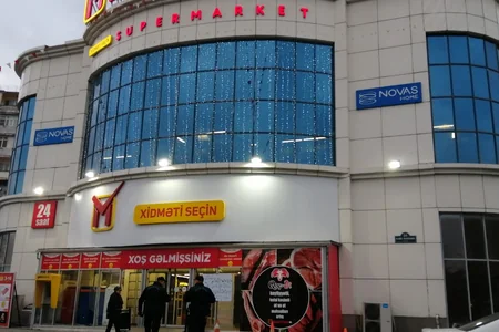 Megastoreda liftin insan həyatı üçün təhlükəli olduğu aşkarlandı - VİDEO