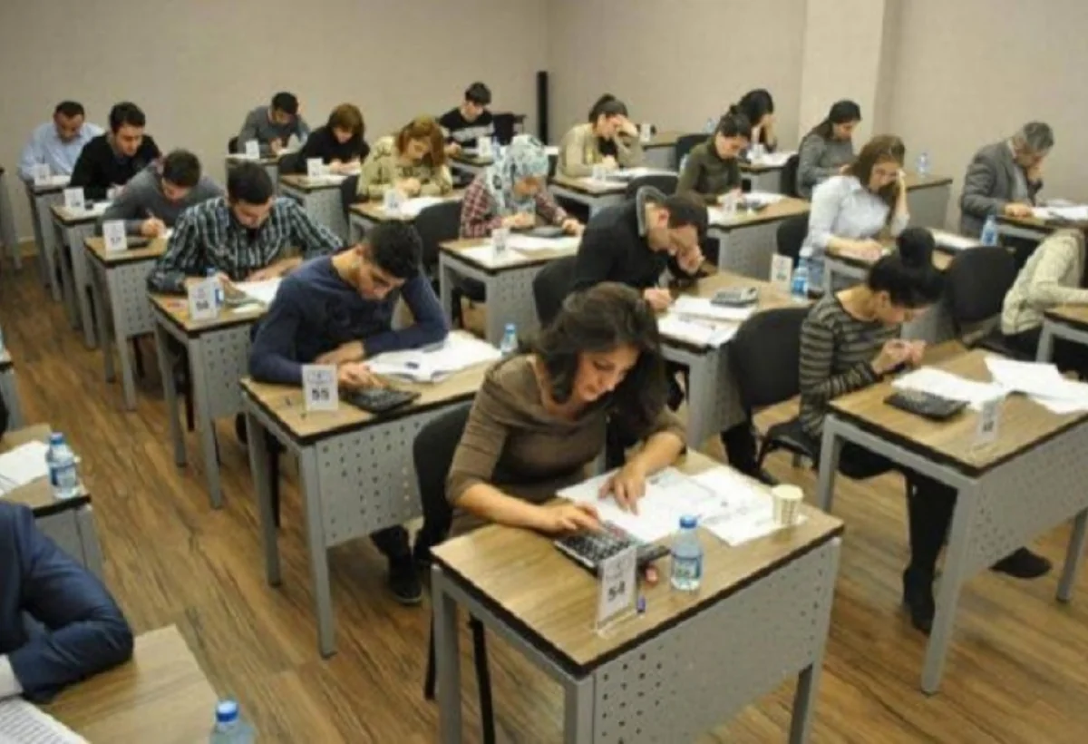 Dövlət qulluğuna qəbul üzrə test imtahanı günüdür