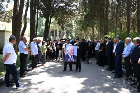 Xalq şairi Nəriman Həsənzadə Fəxri xiyabanda dəfn edilib - FOTO
