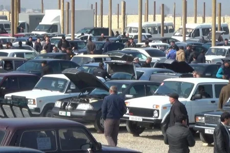 Paytaxt sakinləri daha çox Mercedes” satır, bölgədəkilər isə LADA”