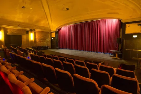 Bölgələrdə fəaliyyət göstərən teatrlara direktor və müavinləri seçiləcək