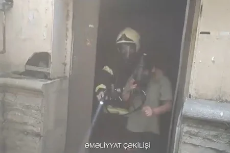 Sumqayıtda yaşayış binasında YANĞIN: Sakinlər təxliyə olundu