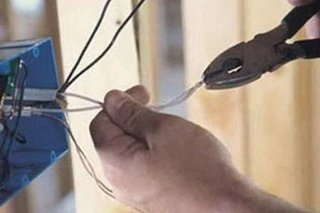 Şəmkir yaşlı kişini elektrik cərəyanı vuraraq öldürüb