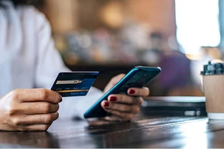 Bank kartındakı bu şifrə kiberdələduzların ilk hədəfidir