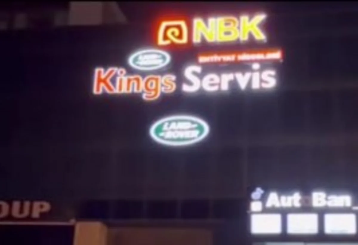 NBK Motorsun avtosalonunda YANĞIN - VİDEO