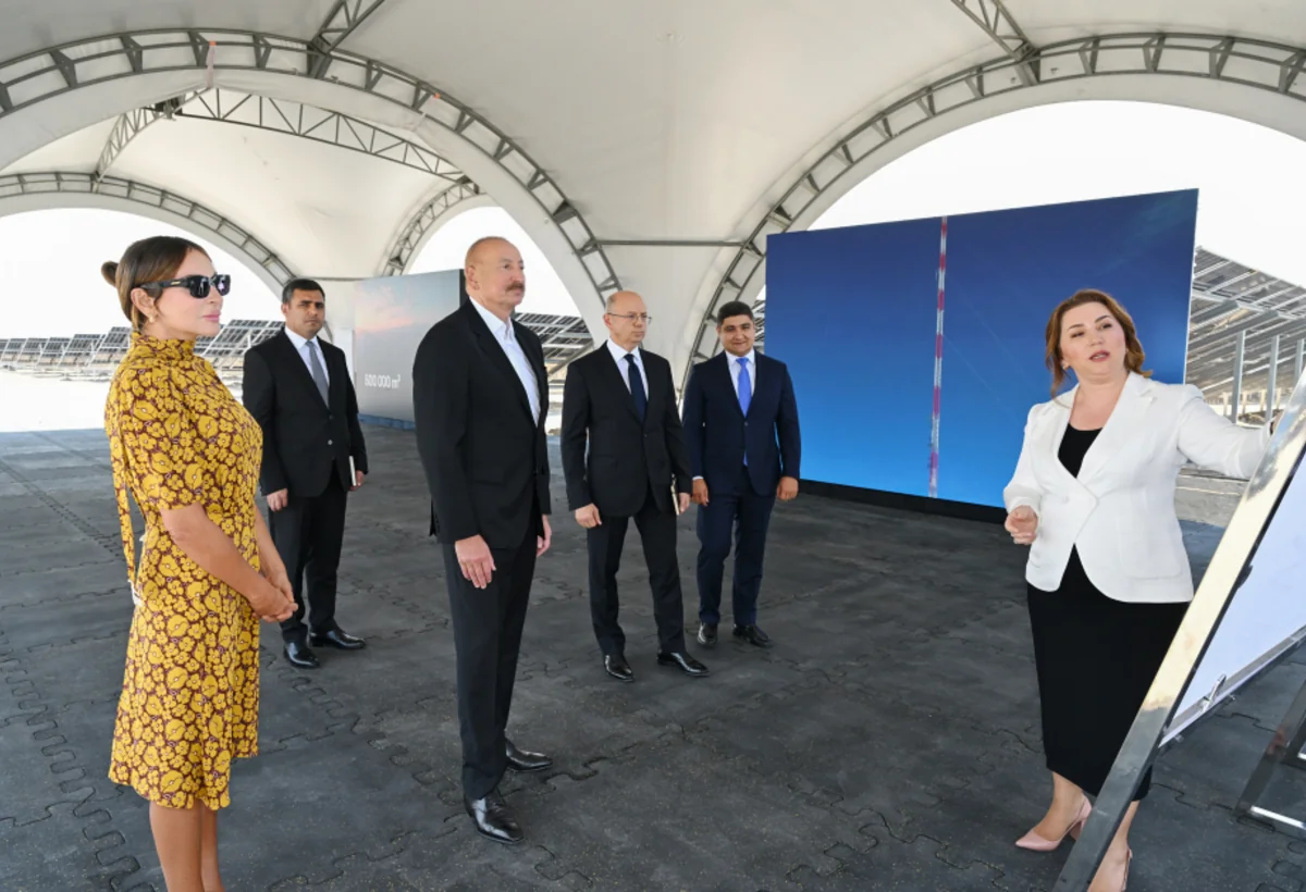 Prezident Naxçıvanda “Şəms 1” və “Qərbi Üfüq” Günəş Elektrik stansiyalarında görülən işlərlə tanış olub