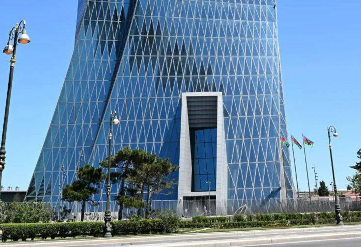 Mərkəzi Bank “Sea Trading Group”u cərimələdi