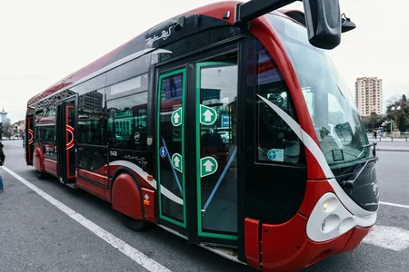 Yolların təmiri bəzi avtobusların marşrutunu dəyişdi