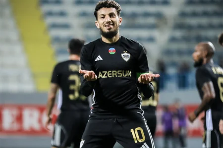 Abdullah Zubir Qarabağdan ayrılıb