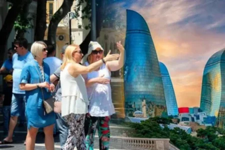 Turizm sektorunda həm işçi, həm də keyfiyyət problemi – Dövlət Proqramından rəqəmlər