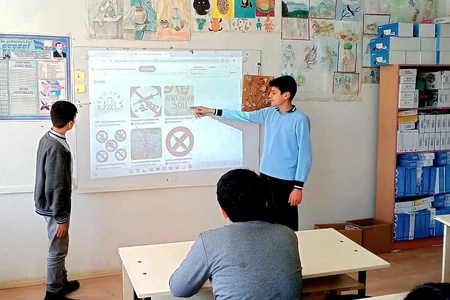 Lerikdə məktəblilər narkomaniyanın təhlükələri barədə məlumatlandırılıb