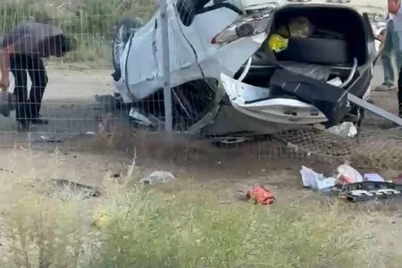 Salyanda avtomobil yoldan çıxaraq aşıb: ölən və yaralananlar var