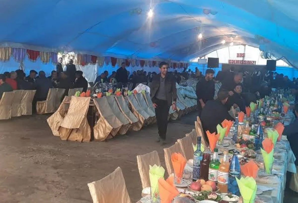 Həyətdə qurulan toy mağarında onlarla qadın zəhərləndi