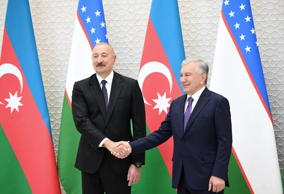 Şavkat Mirziyoyev Heydər Əliyev ordeni ilə təltif edilib