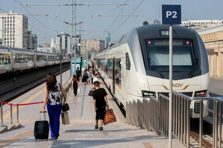 Sərnişin sıxlığının artır: ADY bu tarixlərə əlavə qataralar təyin edib