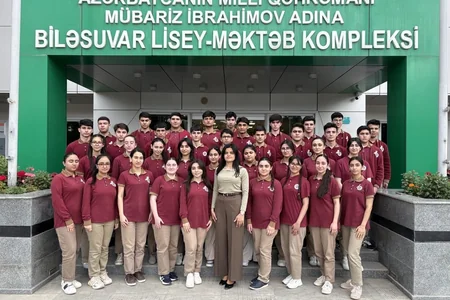 Bölgə liseyinin yenə də bütün məzunları tələbə adı aldı