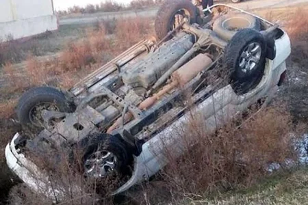 Gədəbəydə maşın dərəyə aşdı, 5 nəfər xəsarət aldı
