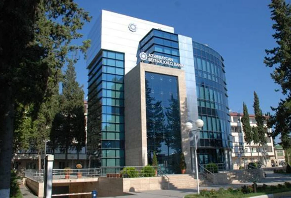Azərbaycanda bankirlərin 15%-ə yaxını ABB-də işləyir