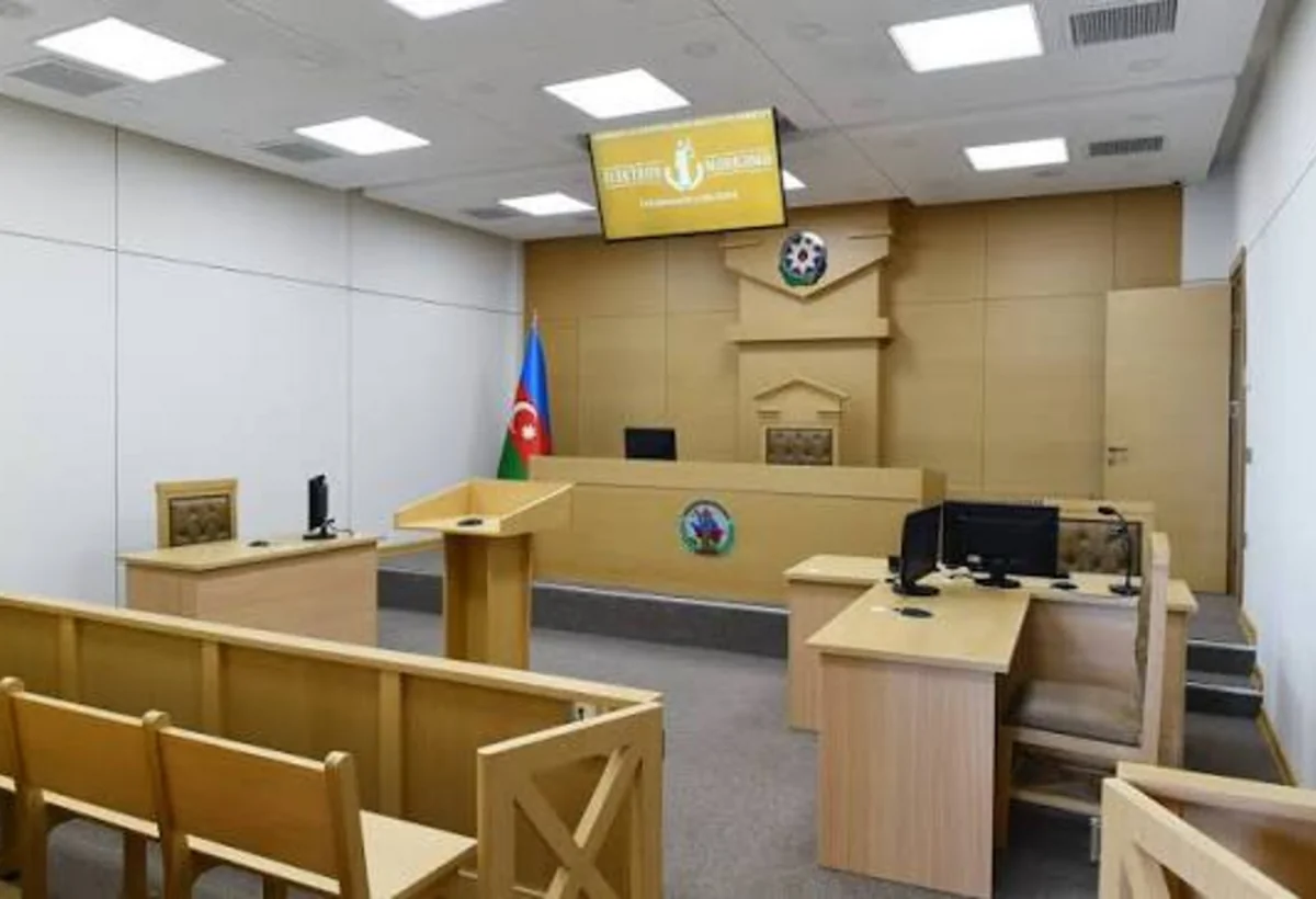 Vəkildən məhkəmə iclaslarının vaxtında keçirilməsinə ÇAĞIRIŞ