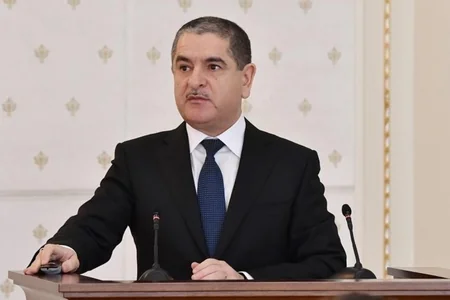 Natiq Əmirov təqdimat elədi
