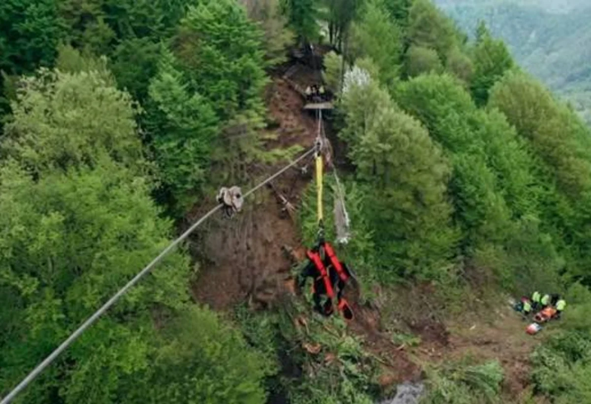 “Zipline” faciəsi: Gördüm boynu əyilmiş vəziyyətdə... Sevdiyi qız da yanında - VİDEO
