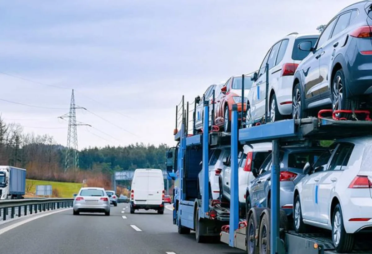 Azərbaycan avtomobil idxalını 35% azaldıb