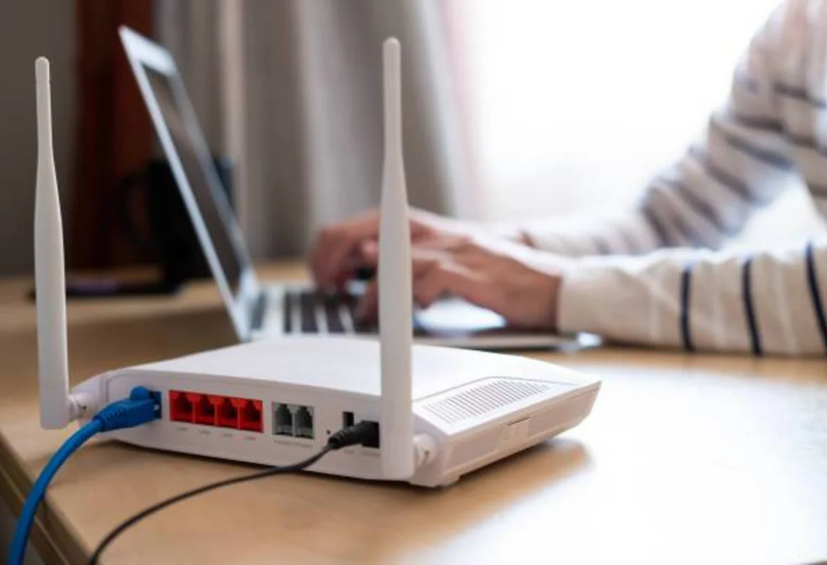 Aylıq internet paketləri 7 manat BAHALAŞIR