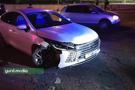 Bakıda iki BYD toqquşub - FOTO