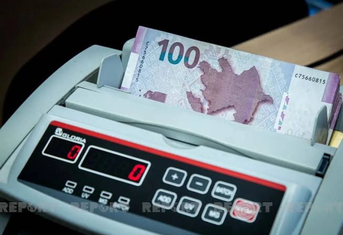 AMB: İzafi likvidlik 2 ayda 300 milyon manat artıb