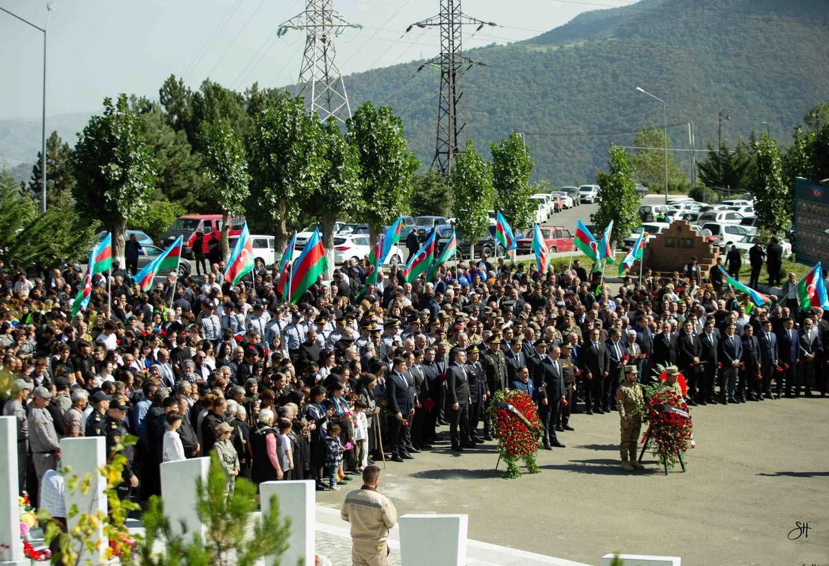 Daşkəsəndə Anım Günü qeyd olunub, şəhidlərin xatirəsinə ehsan süfrəsi açılıb