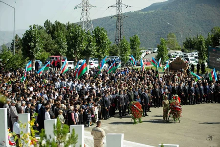 Daşkəsəndə Anım Günü qeyd olunub, şəhidlərin xatirəsinə ehsan süfrəsi açılıb