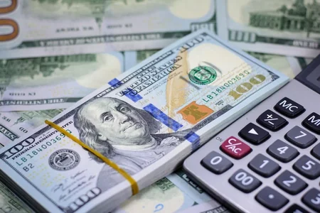 AMB sentyabrda valyuta ehtiyatlarını 62 milyon dollar artırıb