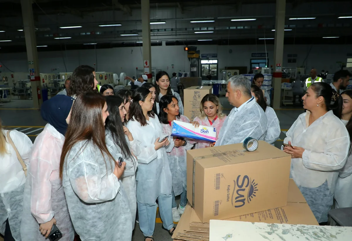 “Azərsun Holdinq” Təmizlik Kağızları Fabrikinə mediatur keçirib