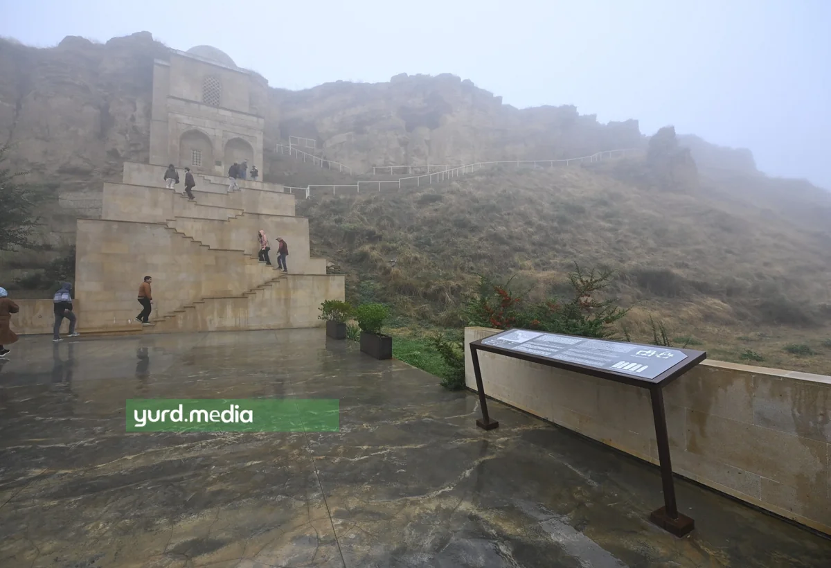 Qayanın qoynunda 600 illik sirr: “Diri Baba”nı bu il neçə turist ziyarət edib?
