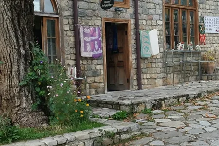 Basqal: daş küçələrdə yaşayan tarix, ipək və sənət - FOTO