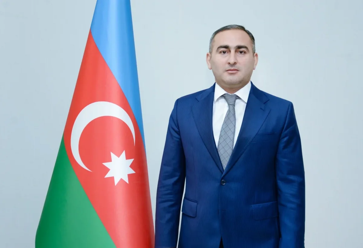Müşavir, aparat rəhbəri, indi isə müavin oldu