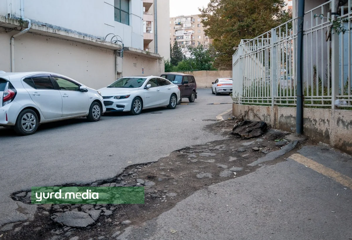 Yeni Yasamalda qazıntıdan sonra yol örtüyü bərpa olunmur - FOTO