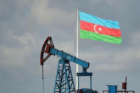 Azərbaycanda neft-qaz sektoru 1%-dən çox kiçilib