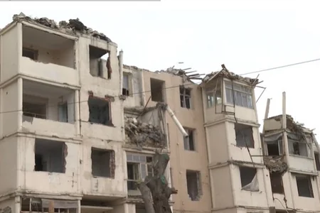 Bakıda 30-a yaxın yaşayış binası söküləcək - VİDEO