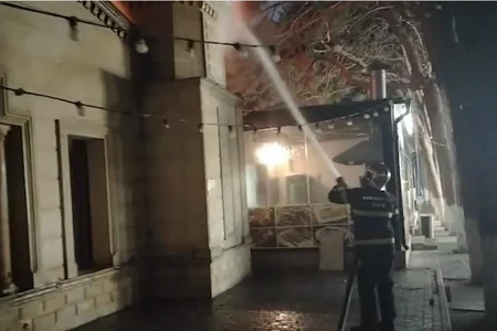 Xırdalanda yaşayış kompleksində YANĞIN - FOTO
