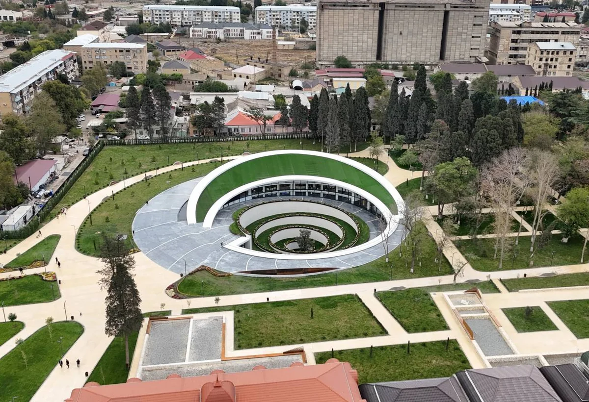 Gəncədəki komplekslə bağlı SƏRƏNCAM