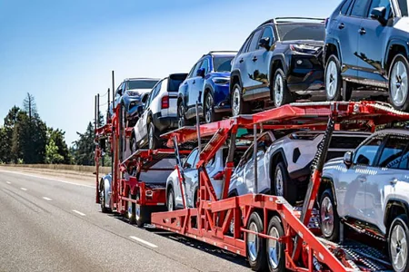 Azərbaycan avtomobil idxalını 33%-ə yaxın azaldıb