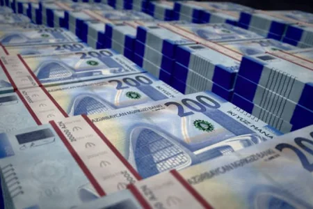Azərbaycan gələn il 1 milyard manat faiz ödəyəcək